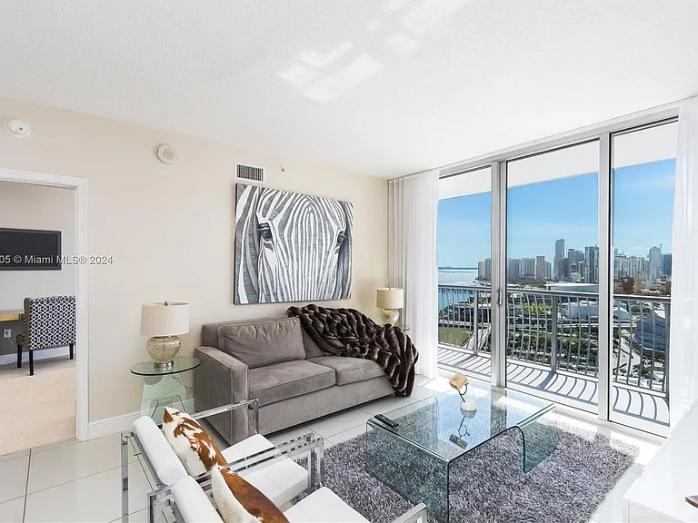 1750 N Bayshore Dr #3512 — Photo 4
