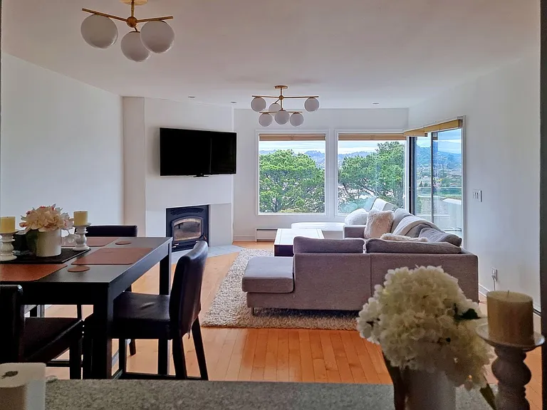 464 Headlands Ct — Photo 6