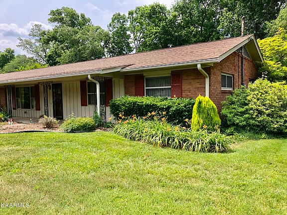3rd image of 8129 Chesterfield Dr
