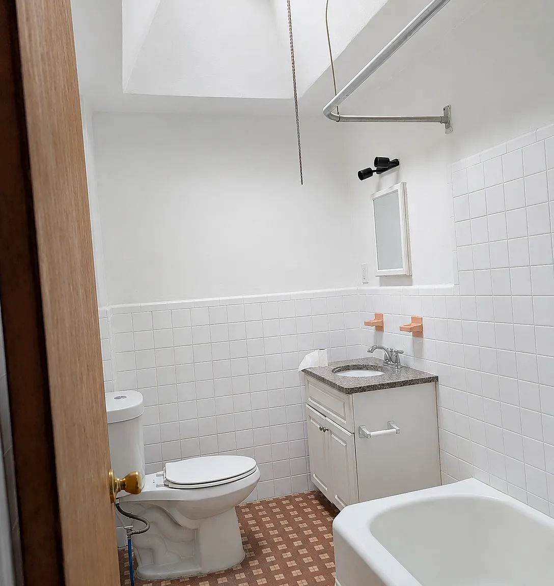 1 bed, $1,390 — Photo 3
