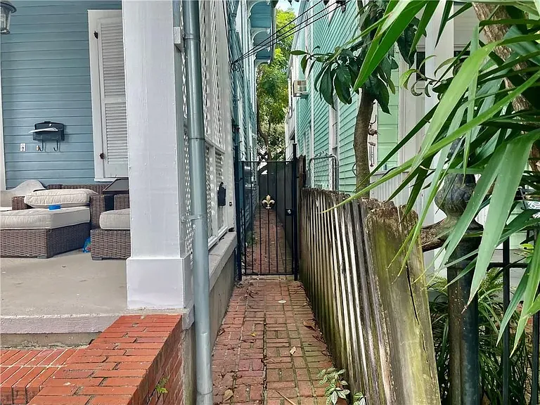 Unit B - Rear of building w private locked gate