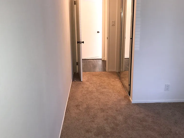 1501 Ralston Apartments — Photo 22