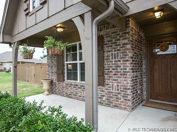 2nd image of 9058 E 136th Pl S