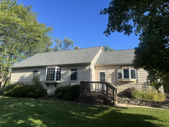 3460 West Puetz ROAD, Franklin, WI 53132