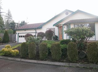 8323 NE 162nd Ct, Kenmore, WA 98028