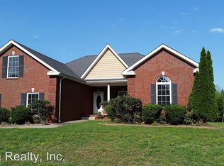 3247 Quincy Ln, Clarksville, TN 37043