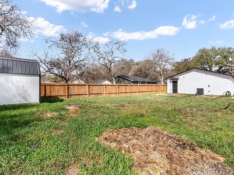 225 Virginia St — Photo 24