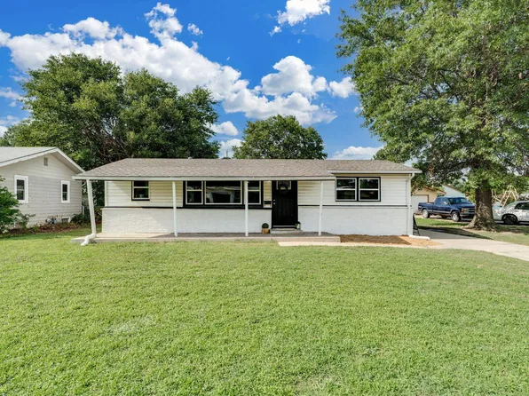 814 W Savannah St, Wichita, KS 67217