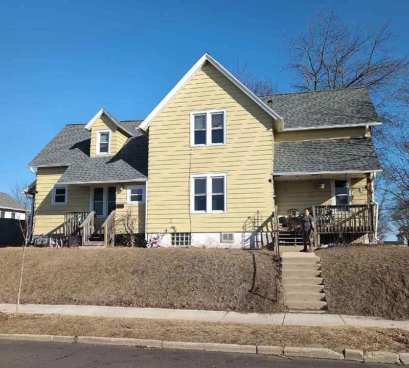 904 Swift Ave