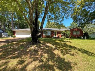 1837 E College St, Batesville, AR 72501