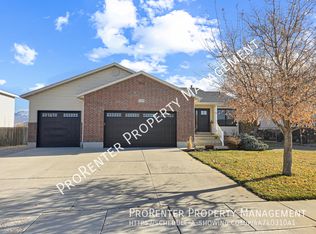 1604 N 2615 W, Clinton, UT 84015