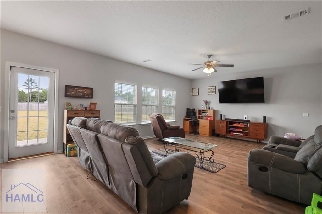 61 Avondale Dr, Ludowici, GA - More