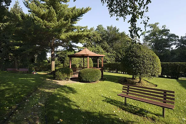 Sold by Brown Harris Stevens Development Marketing | media 20