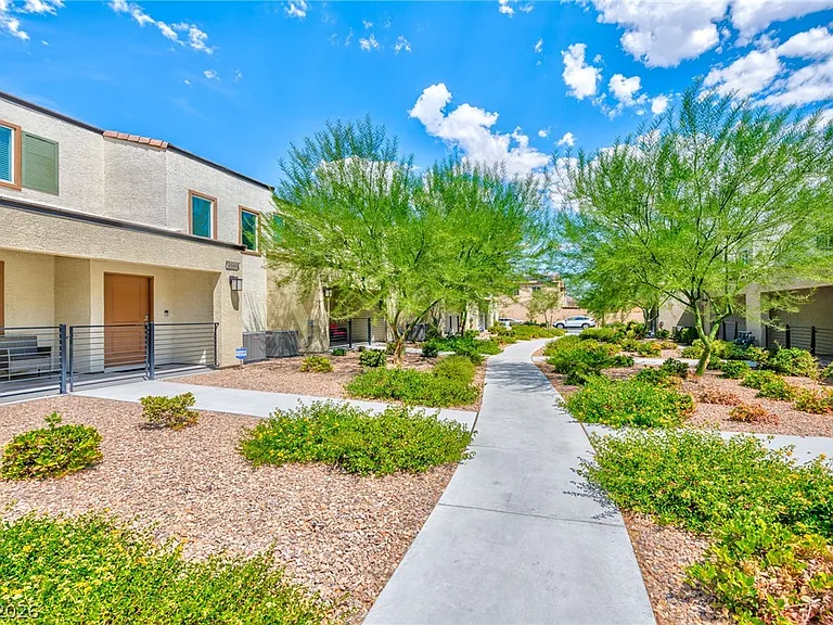 3610 Tripoli Cove Ave — Photo 1