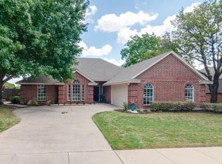 7656 Bridlewood Ct, North Richland Hills, TX 76182