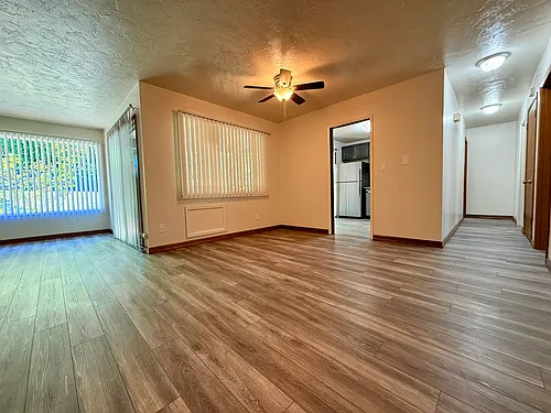 Floor plan Two-Bedroom
