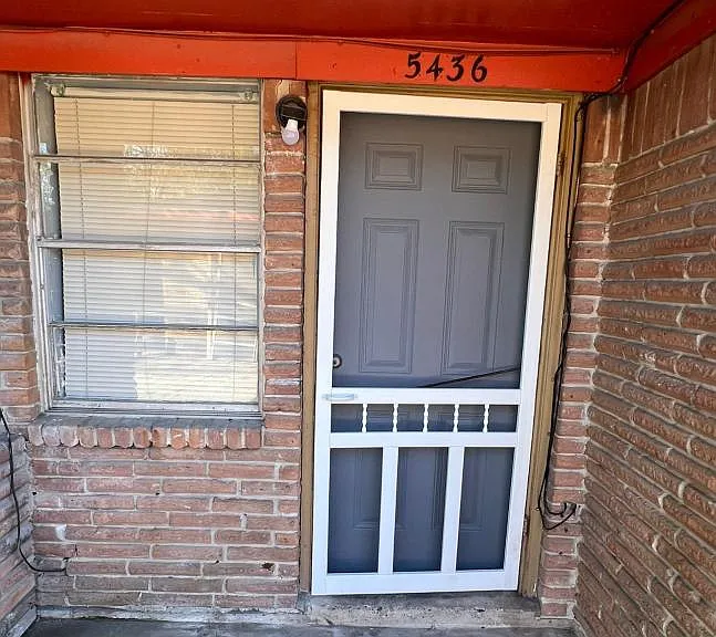 5436 Makeig St — Photo 1