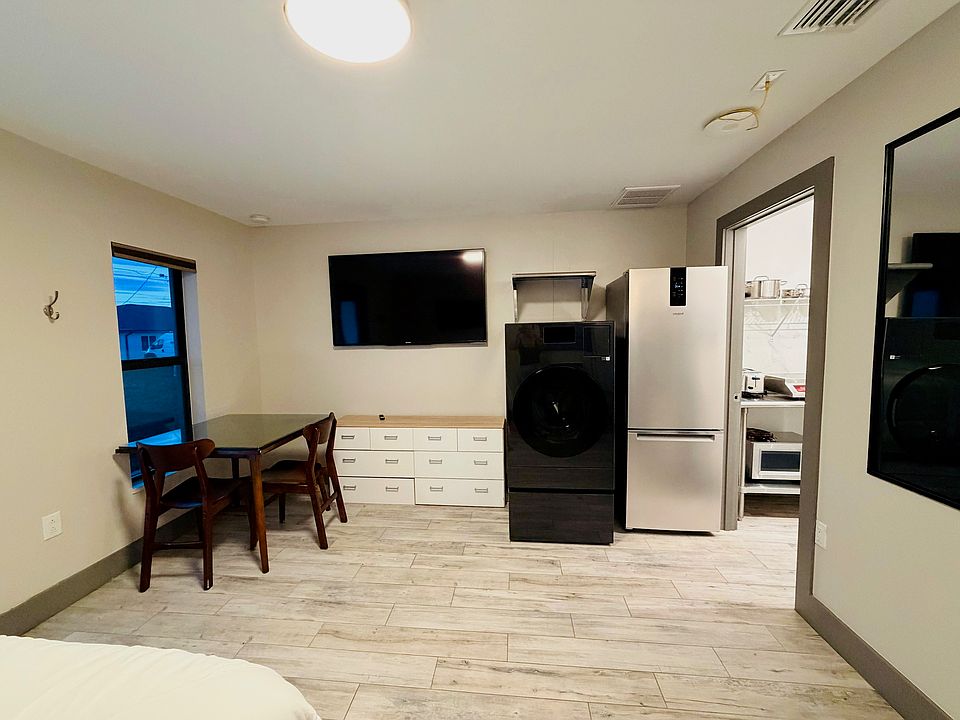 1st image of 2116 NE 8th Pl