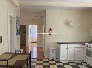 214 Broadway #3, Cambridge, MA 02139