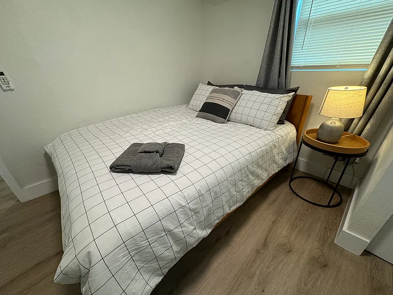1076 Philippe Pkwy #B — Photo 7