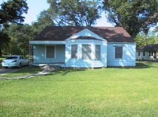 1940 Rosedale Dr, Port Arthur, TX 77642