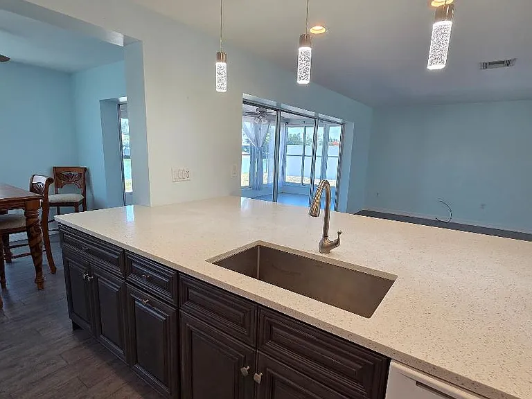 549 La Gorce Dr — Photo 16