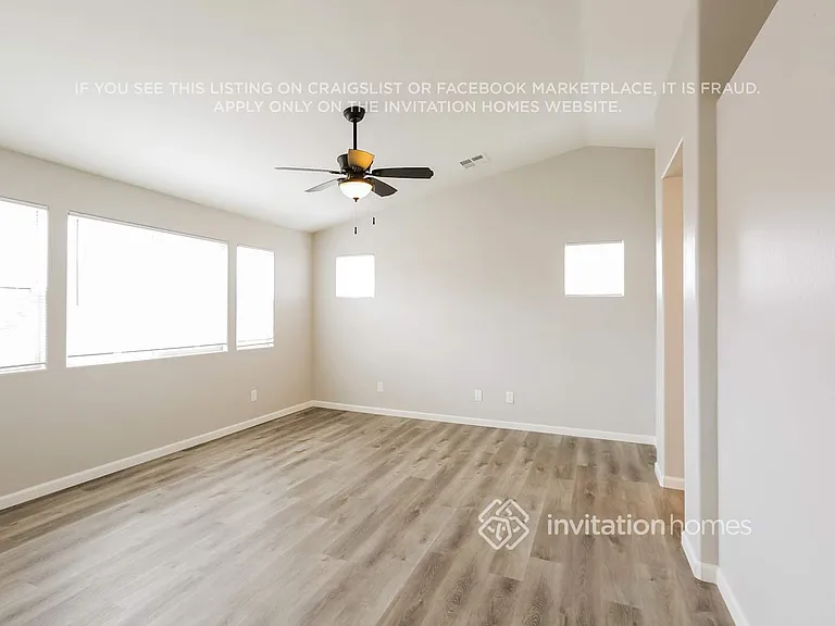 7233 S 39th Way — Photo 8