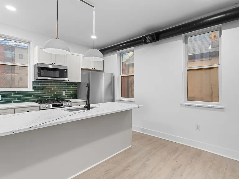 2035 Forbes Ave #201 — Photo 18