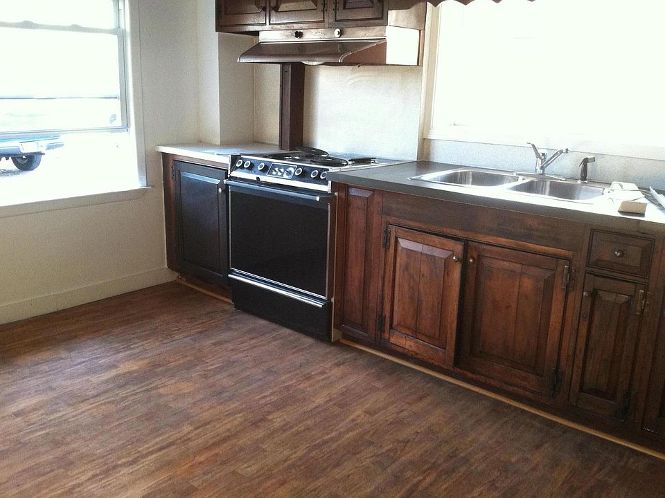 west side of kitchen, with stove provided