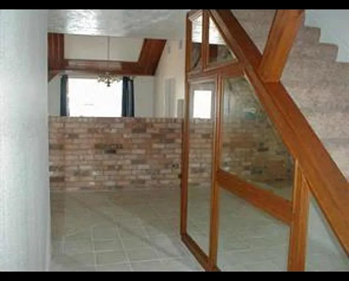 4011 Alshire Dr — Photo 17