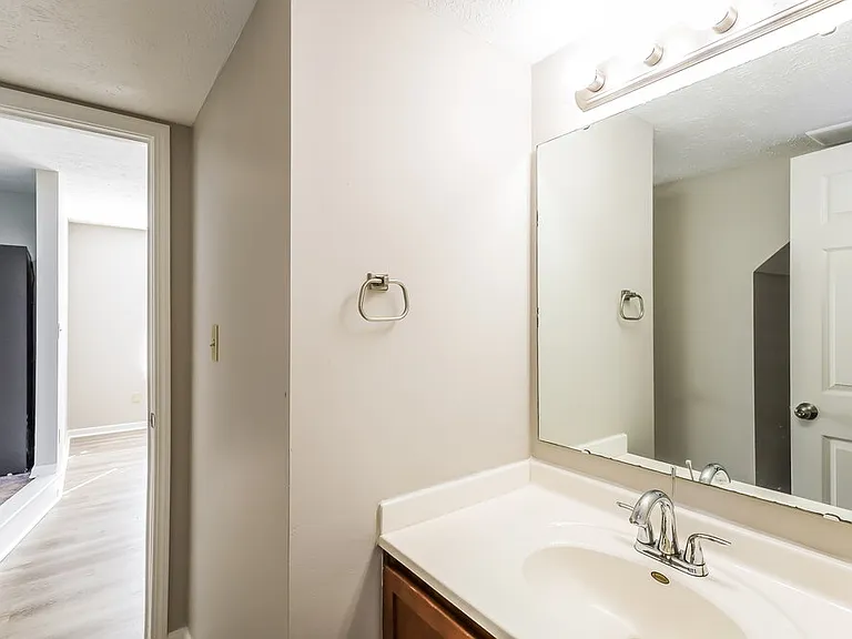 7051 N Laredo Dr — Photo 15