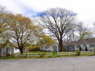 77 Bank St, Harwich Pt, MA 02646