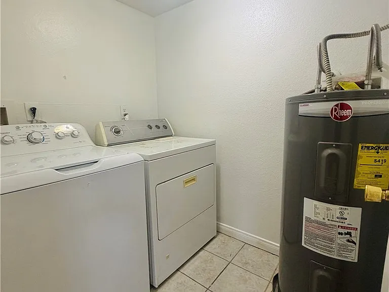 4264 Tara Ave #1A — Photo 13