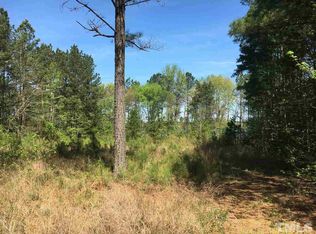 102 N Hacienda Ln, Henderson, NC 27537
