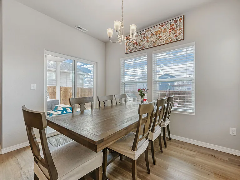 8116 Kittrick Pl — Photo 7