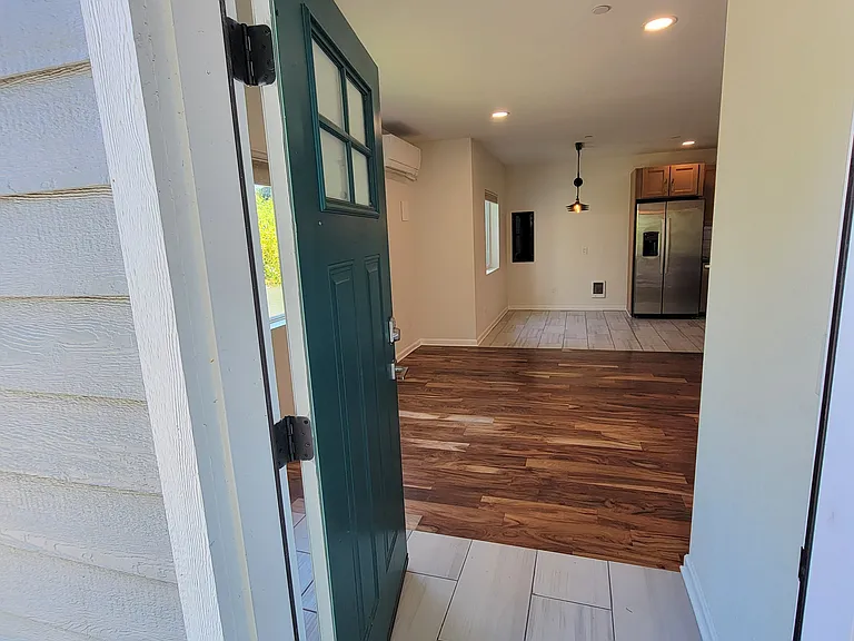 12527 14th Ave S #TREEHOUSE — Photo 3