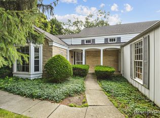 1319 Pine St, Glenview, IL 60025