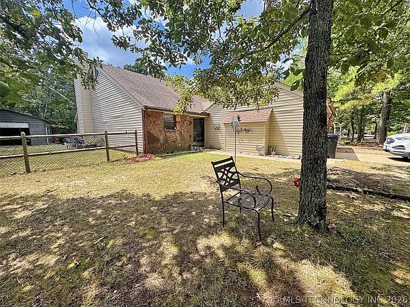 2nd image of 105 Summit Ridge Dr