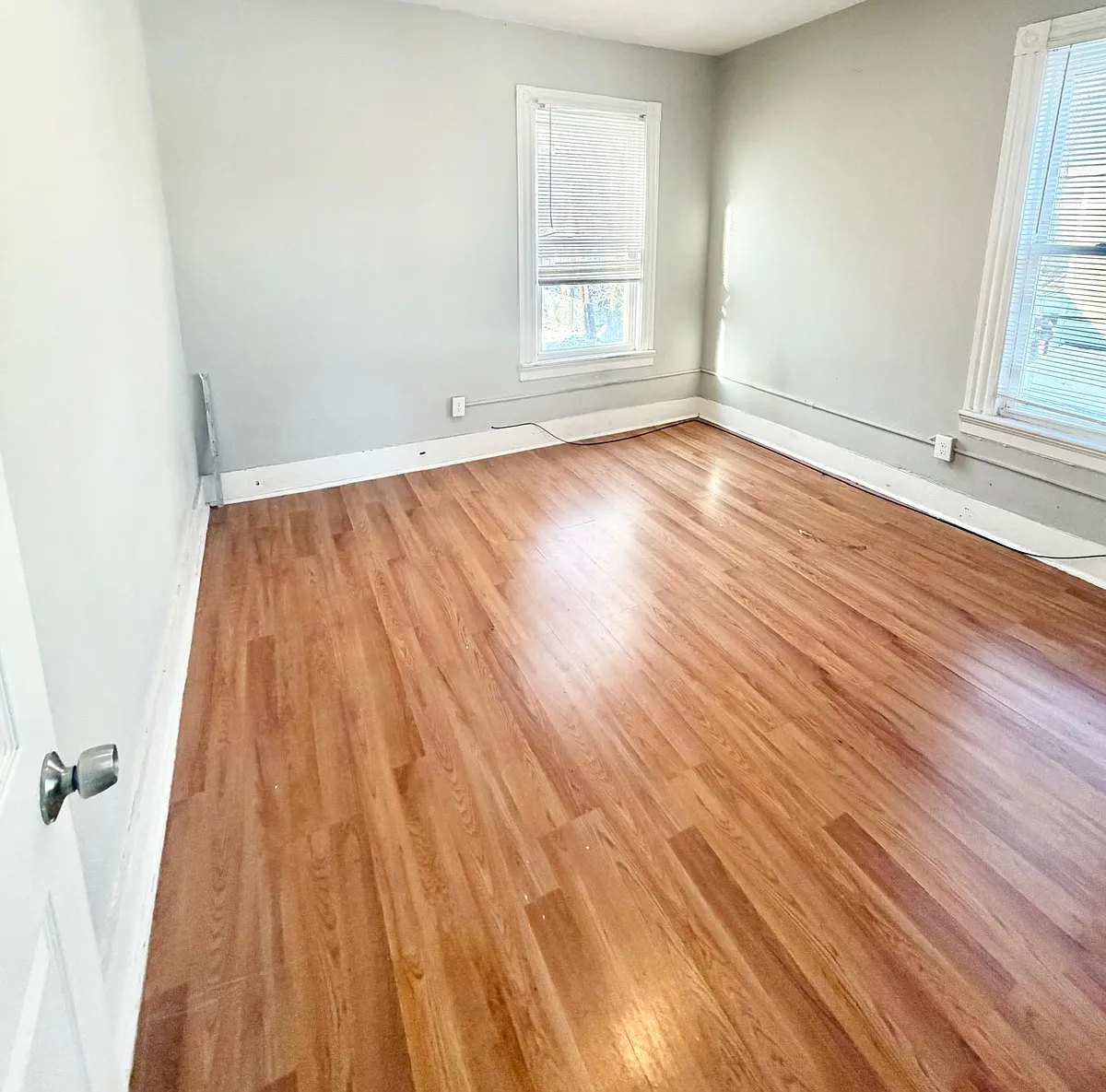 Building Photo - 153 Humphrey St #2