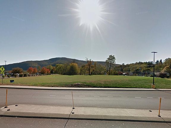 2nd image of 819 Hunter Hwy