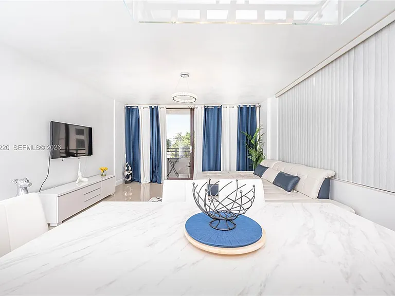 3505 S Ocean Dr #221 — Photo 12