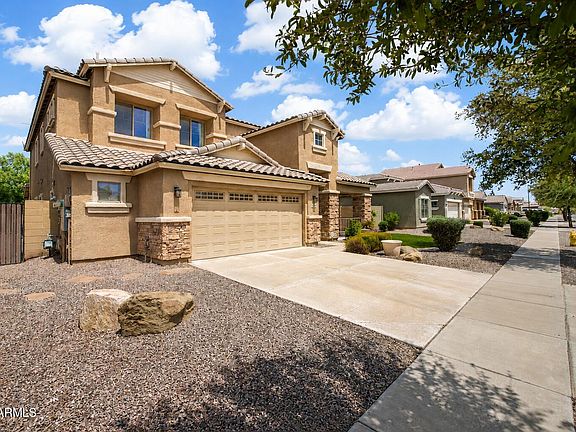 2nd image of 2946 E SANTA FE Lane
