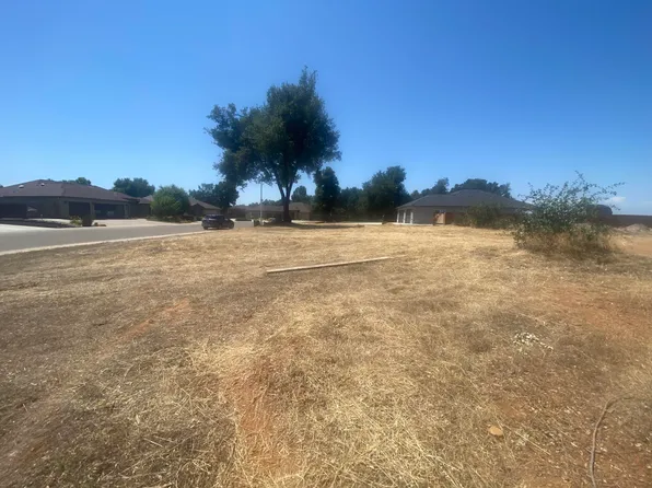 7406 Caballo Way, Redding, CA 96002