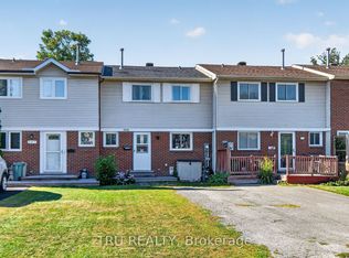 369 Mockingbird Dr, Ottawa, ON K1E2A6