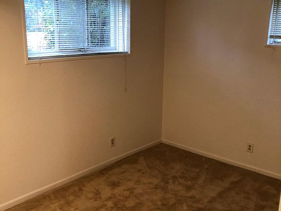 3rd image of 8239 E Kenyon Ave