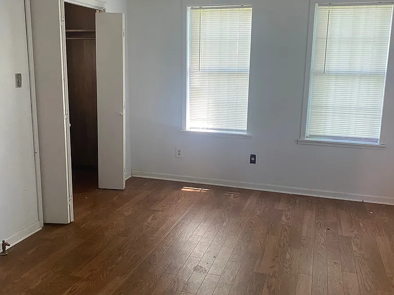 312 N Royal St #B — Photo 8