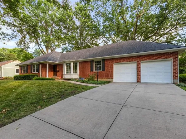 4411 W 97th St, Overland Park, KS 66207