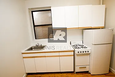 Rented by Jonis Realty