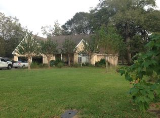 1208 E 7th St, Sweeny, TX 77480