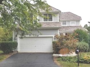 2174 Brookside Ln, Aurora, IL 60502